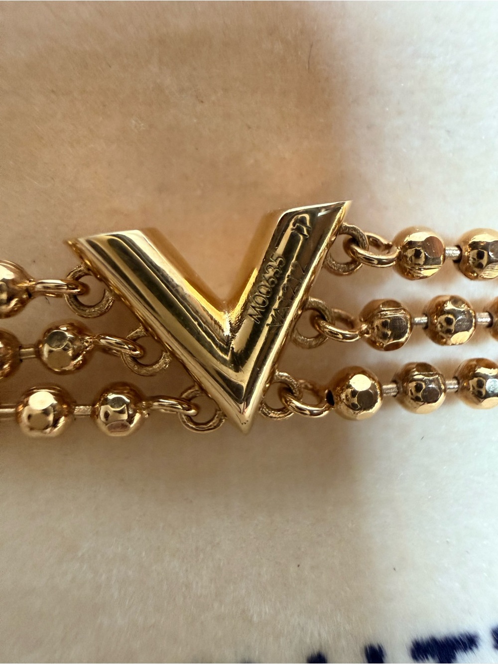 Louis Vuitton Gold Multi-Layer Logo Chain Necklace - Picture 3 of 4